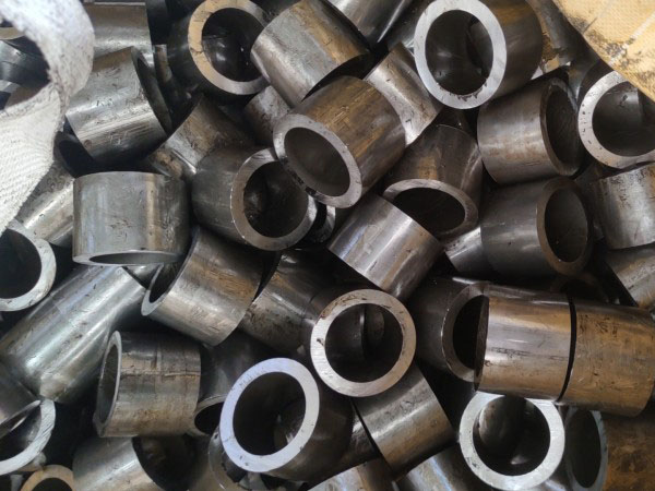 弥勒无缝钢管切割